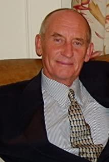 Jeremy Akerman image