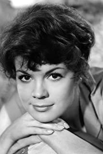 Gina Albert image