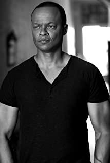 Michael Blake image