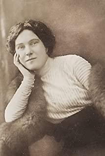 Suzanne Desprès image