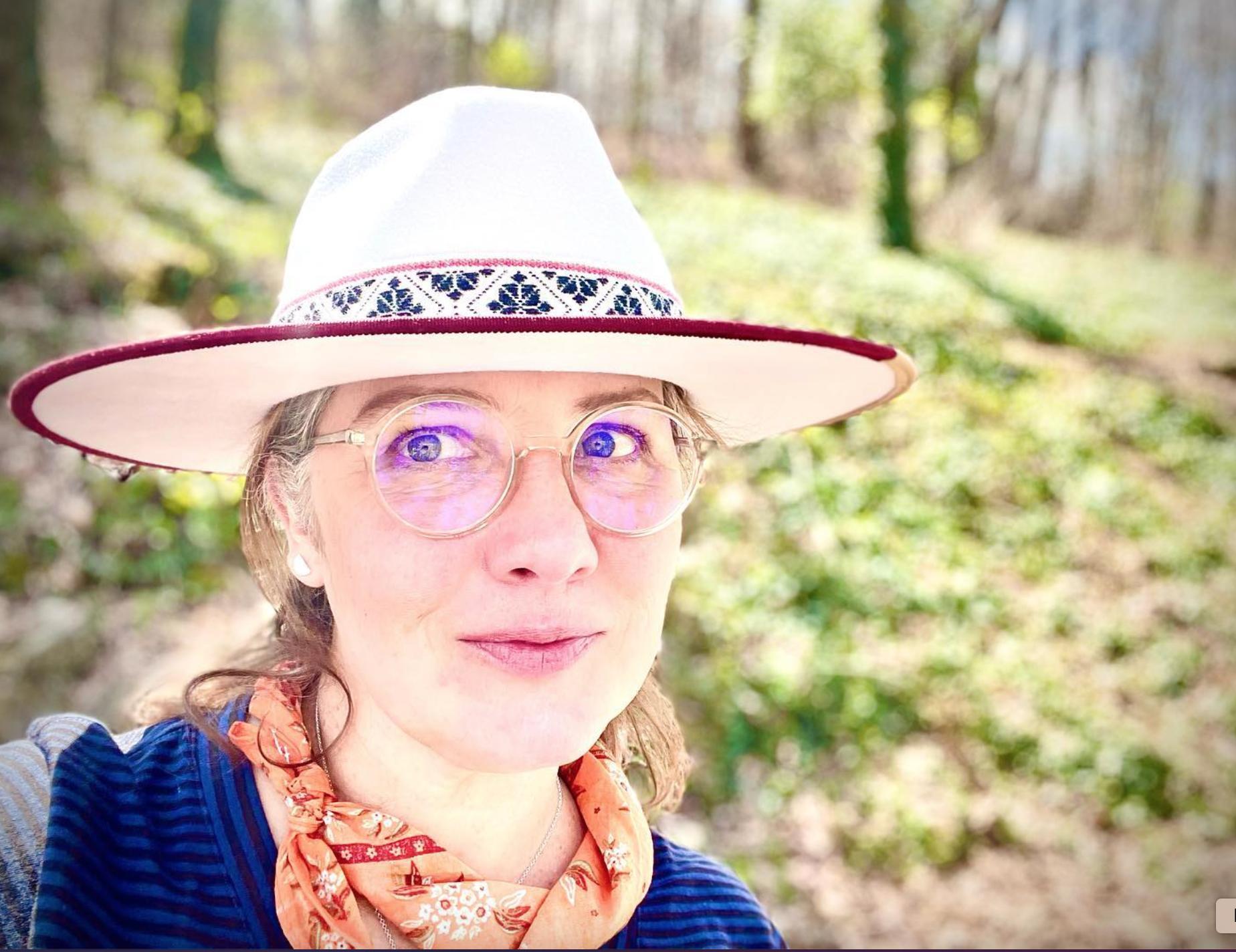 Amy Leigh Hubbard image