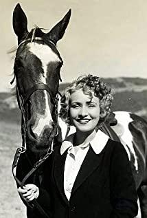 Alma Lloyd image