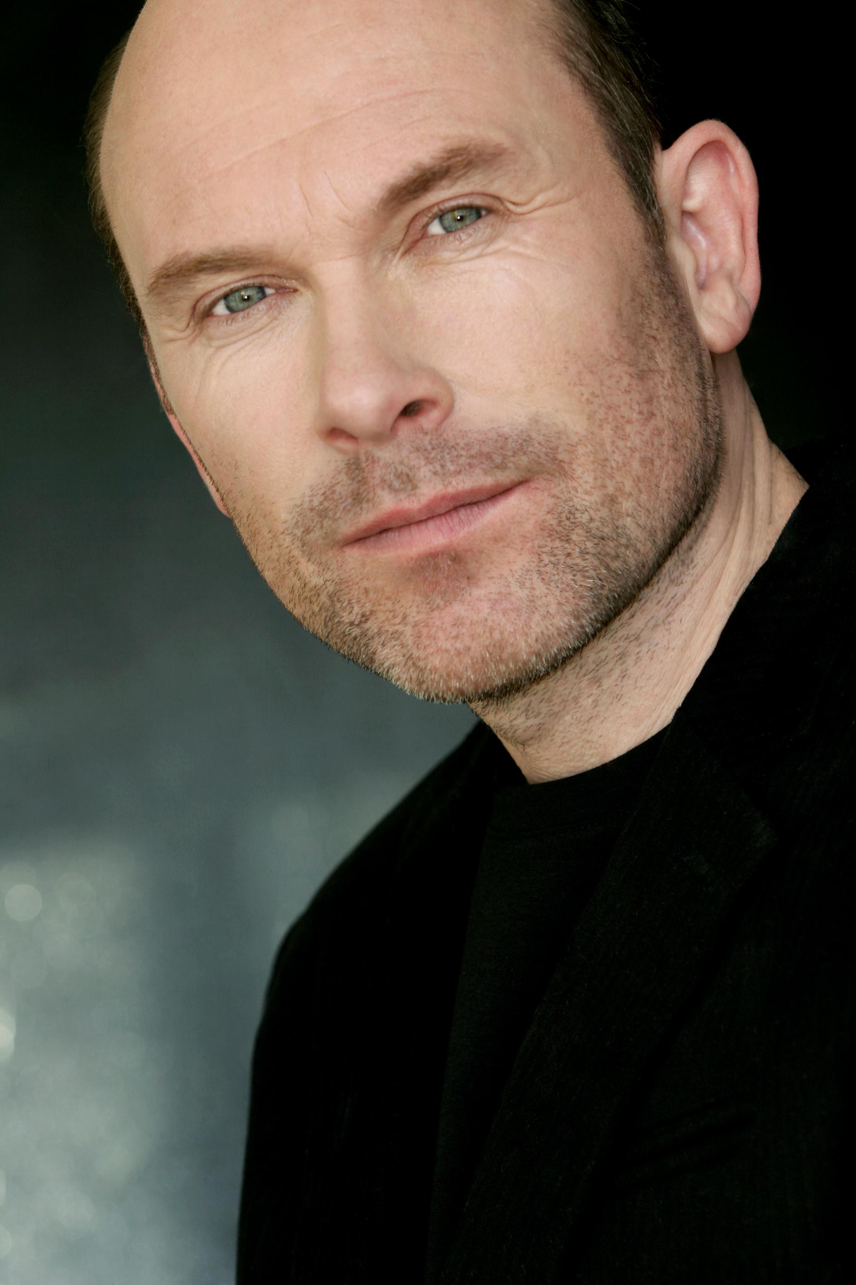 Hrothgar Mathews image
