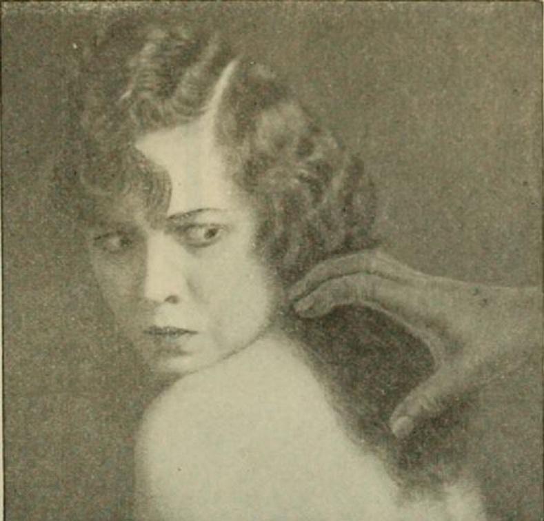 Edna Mayo image