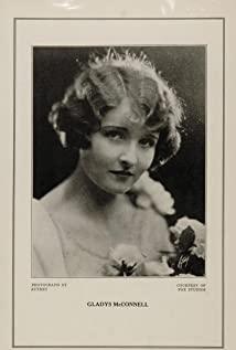 Gladys McConnell image