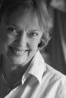 Sophie Neville image