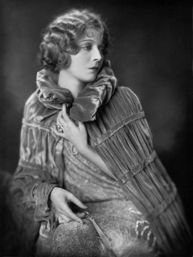 Jane Novak image