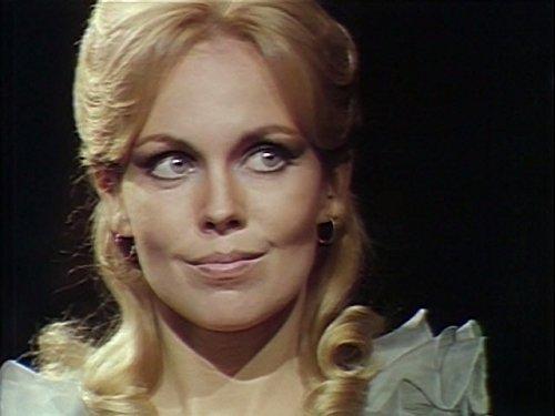 Lara Parker image