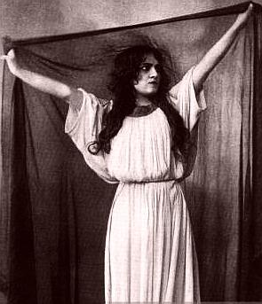 Madeleine Roch image