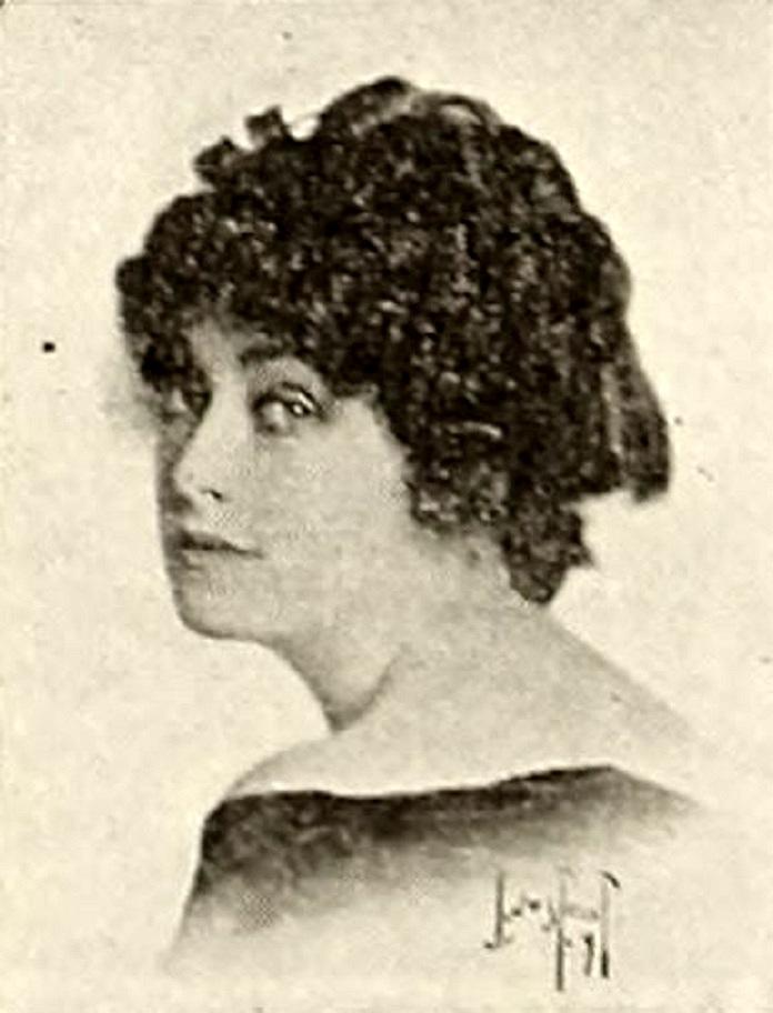 Jackie Saunders image