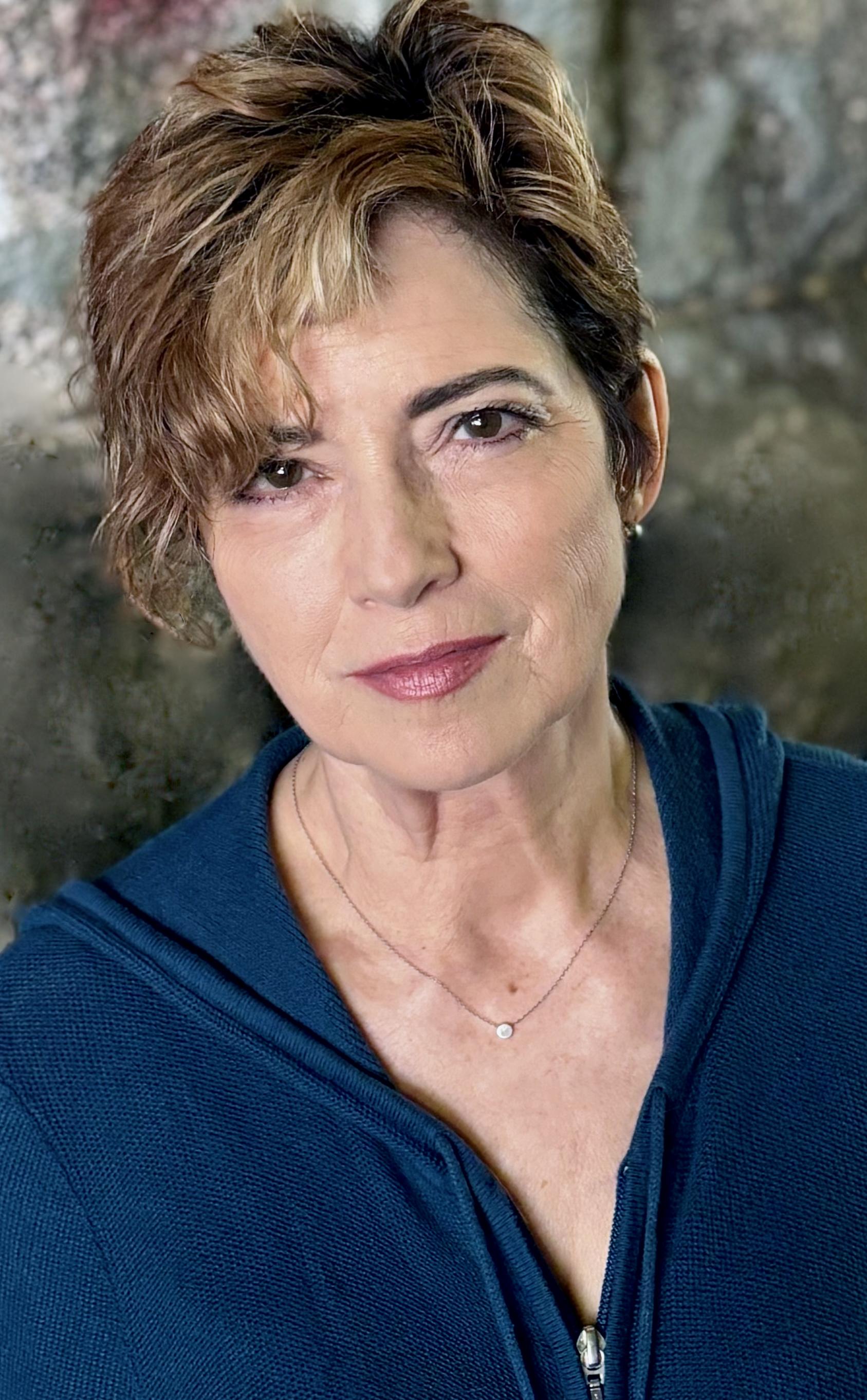 Suzanne Savoy image