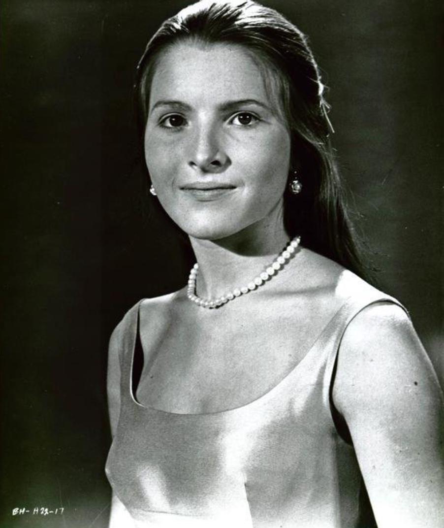 Connie Scott image