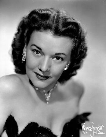 Dorothy Shay image