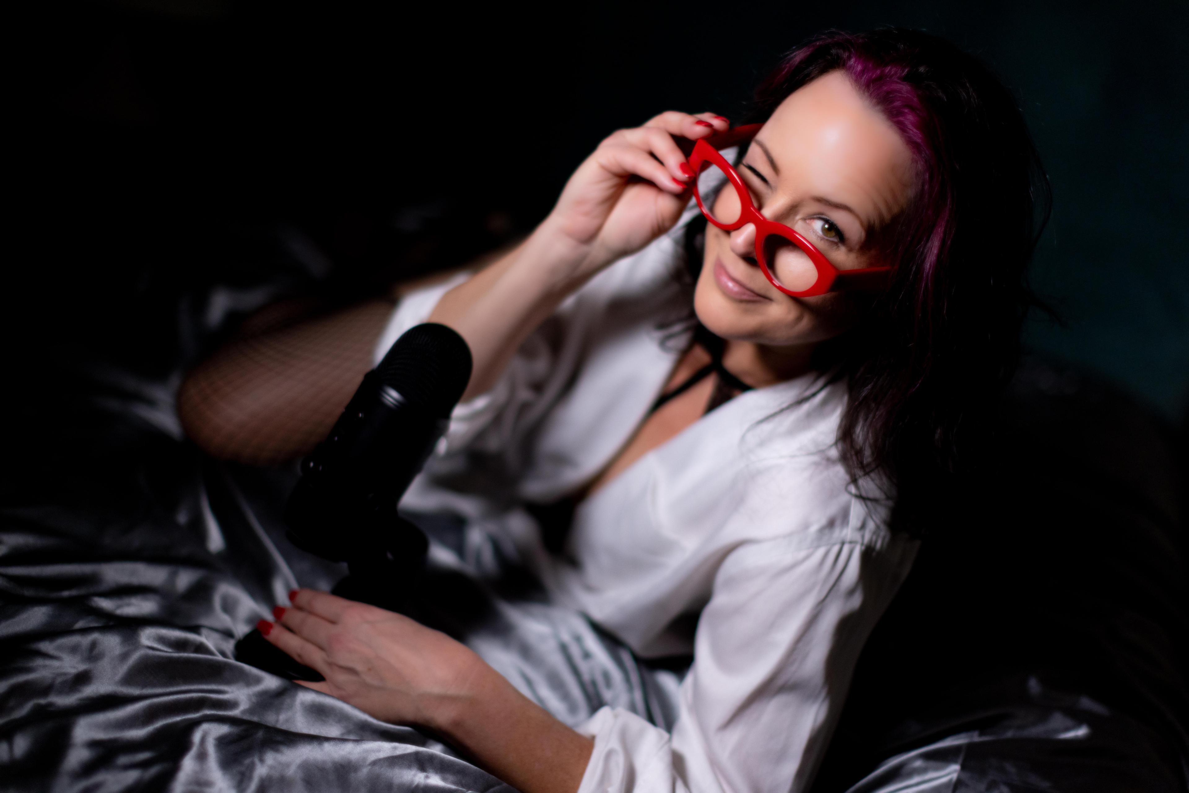 Angela Shelton image