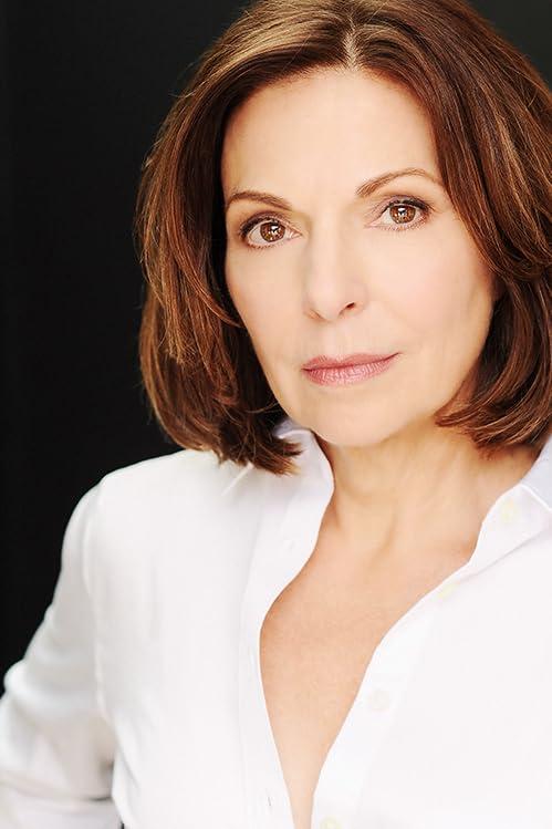 Theresa Tilly image