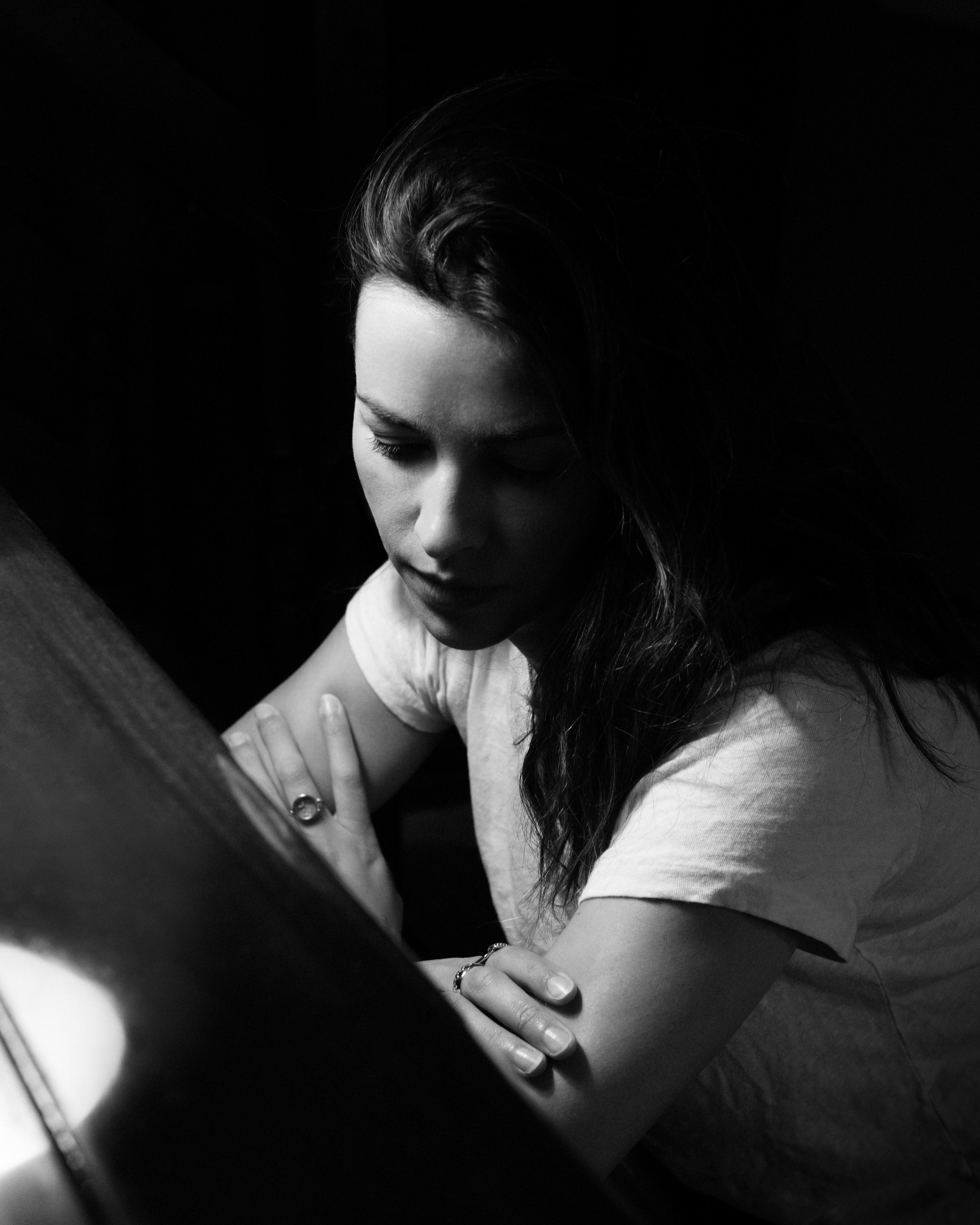 Amelia Warner image