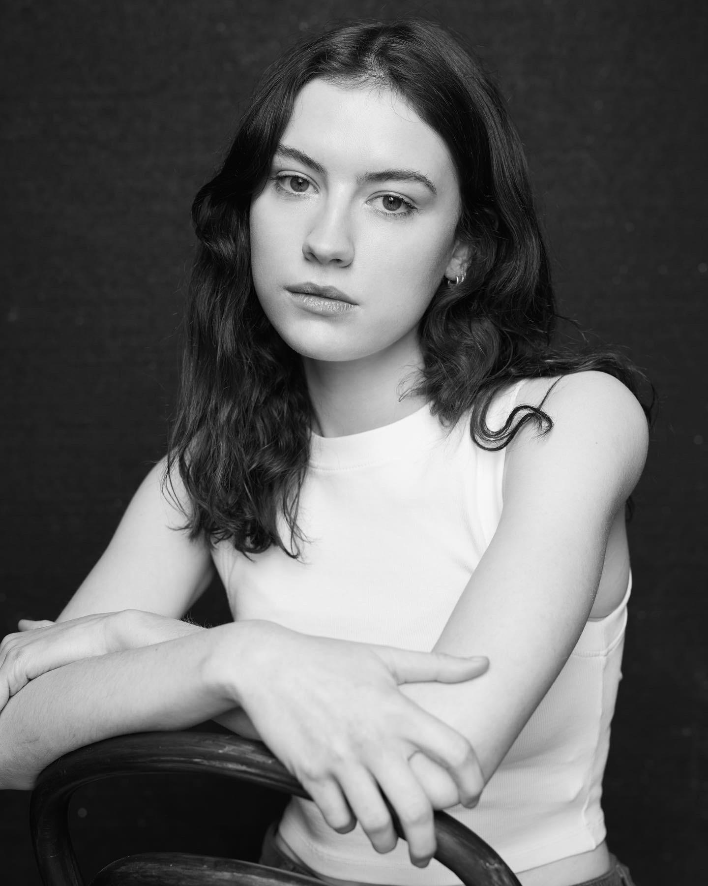 Isabelle Connolly image
