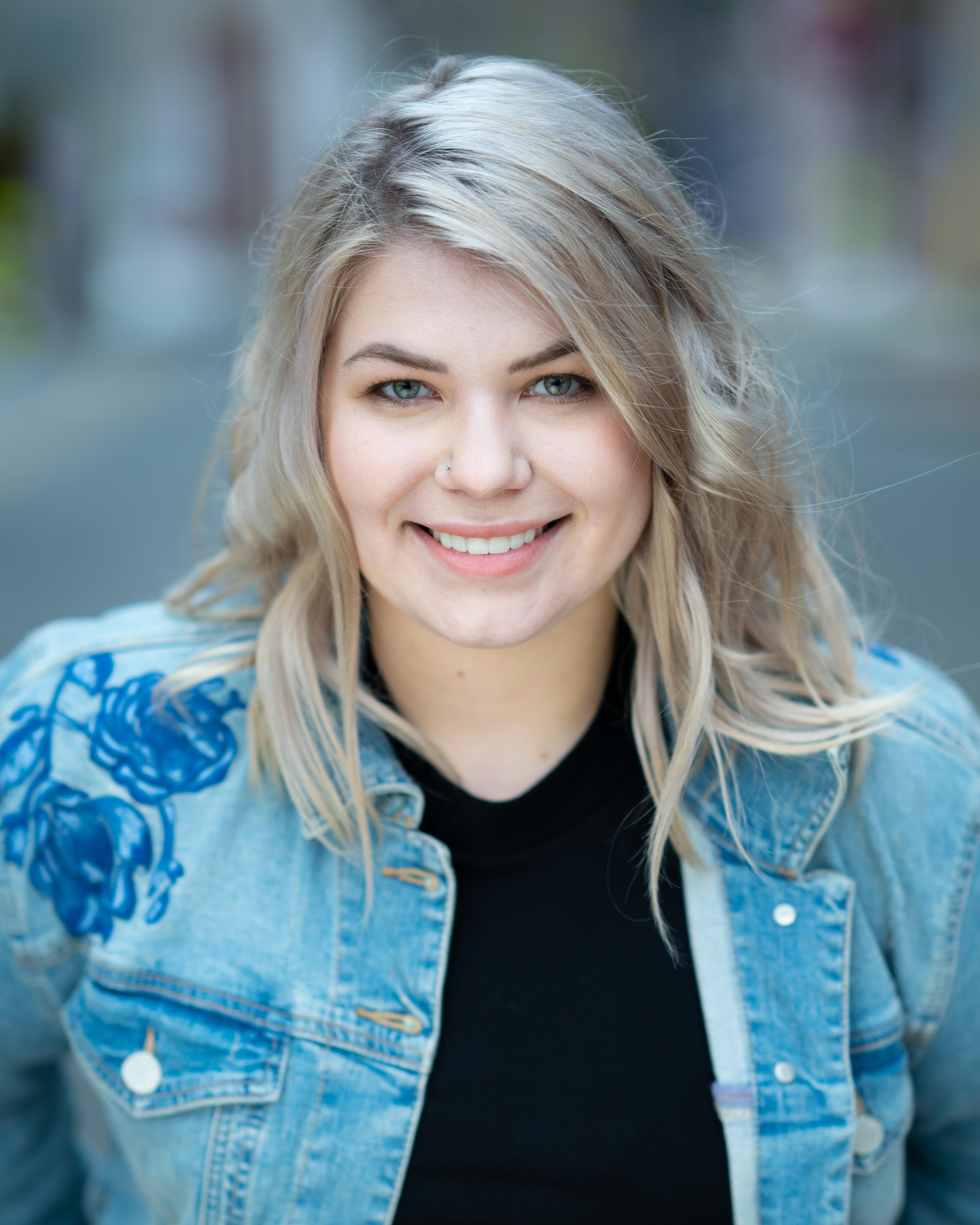 Julia Wyrzuc image