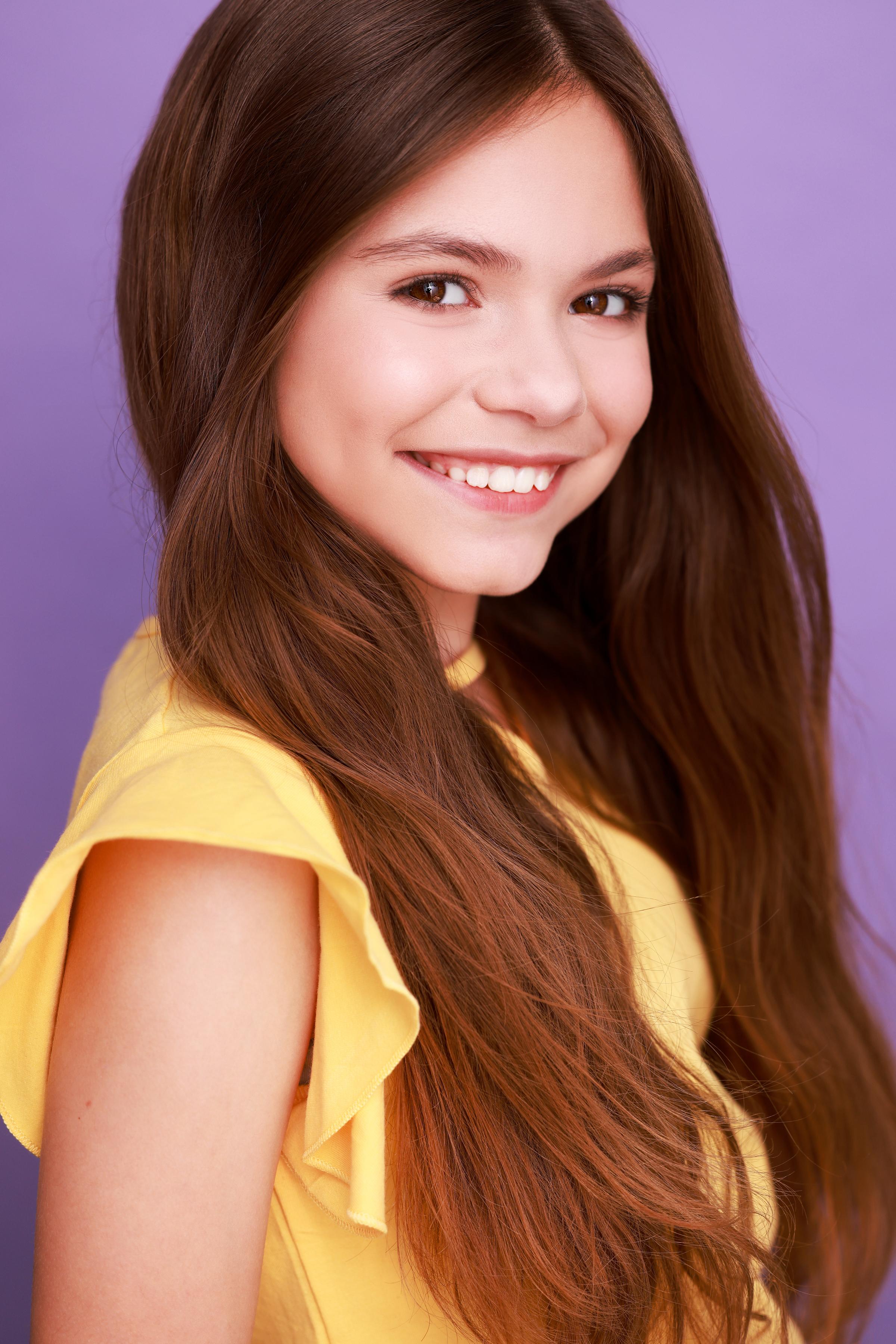 Ava Torres image