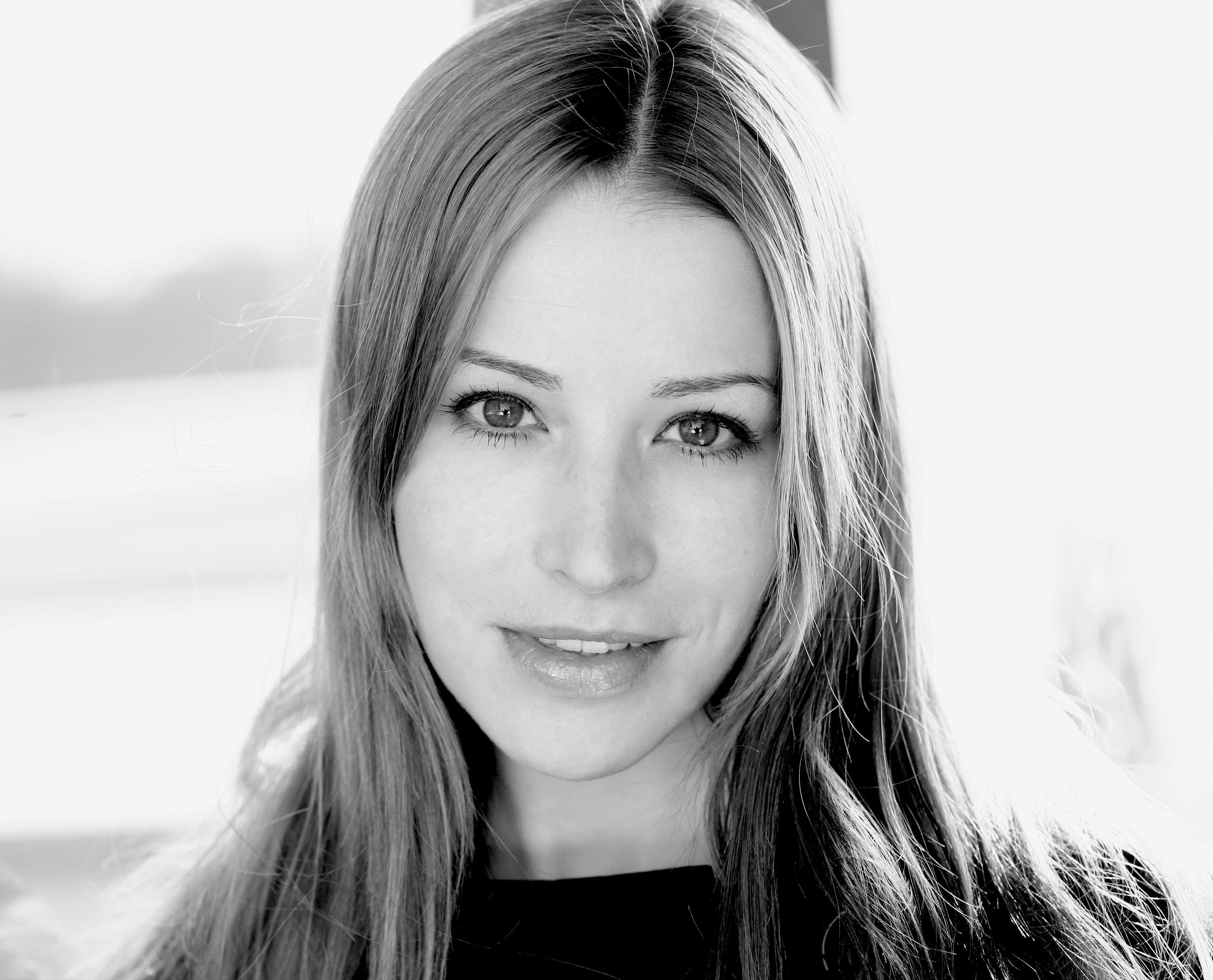 Vivienne Harvey image