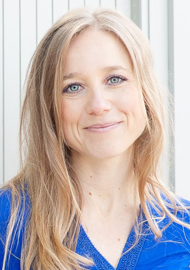 Caroline Buzanko image