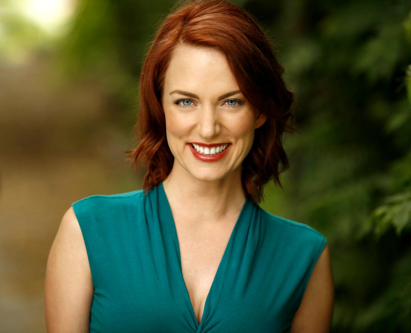 Geri Hall image