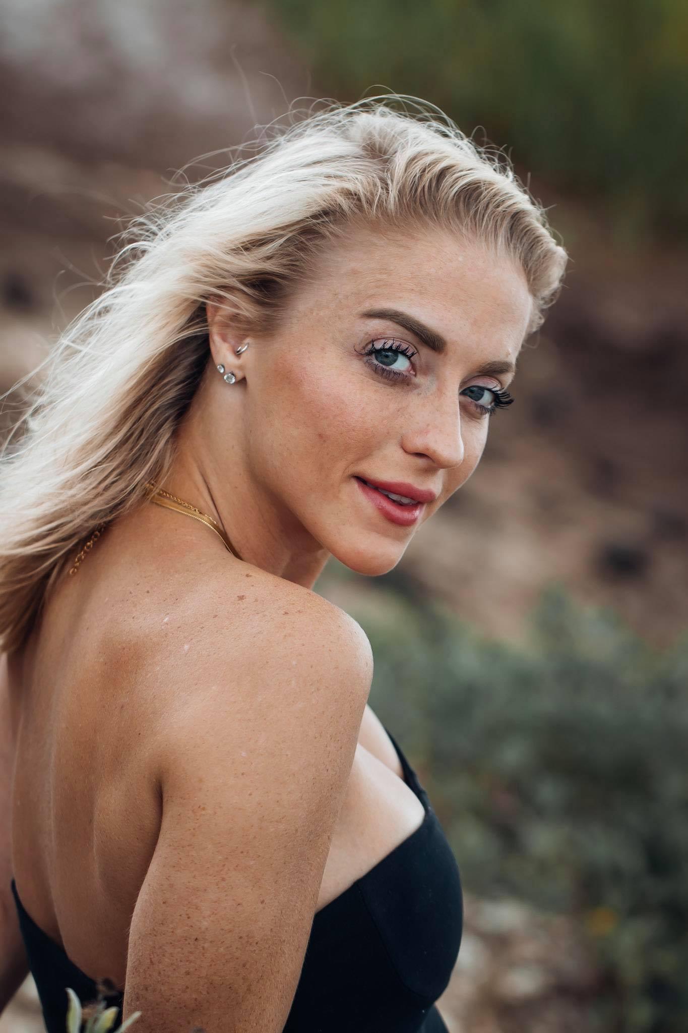 Ana LaMonte image