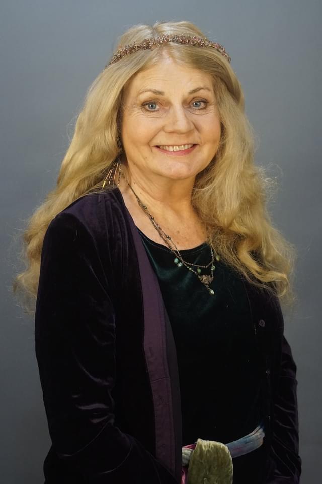 Louise Devery image