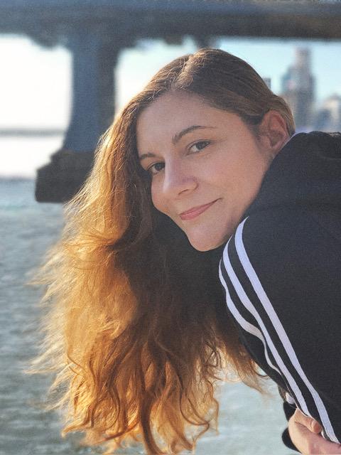 Karen Cinorre image