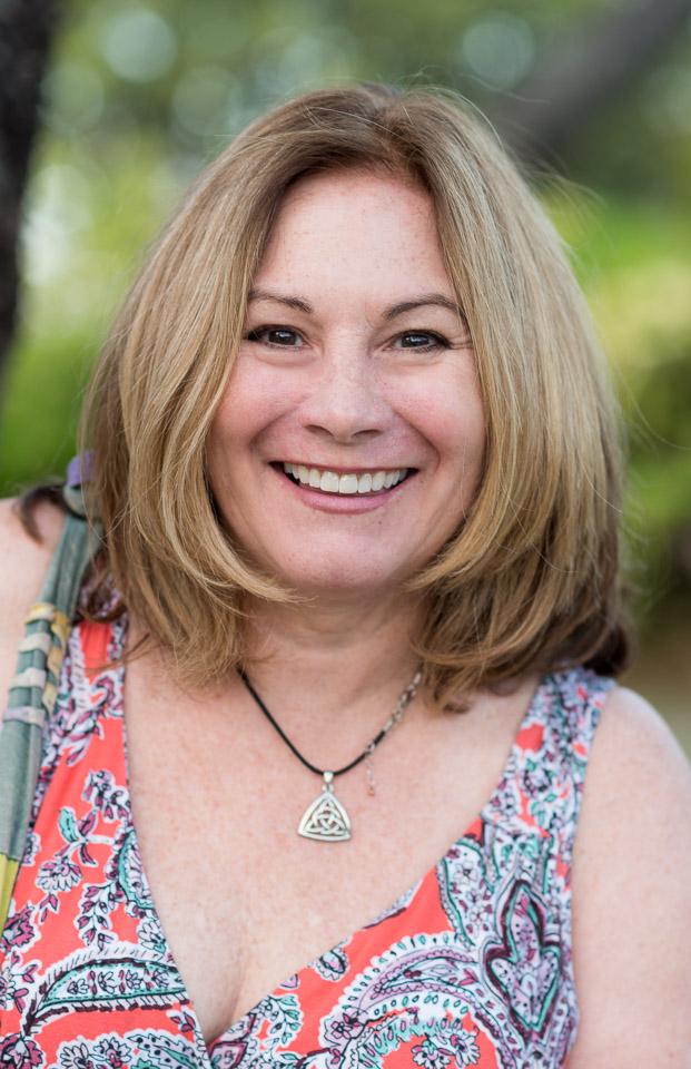 Lisa Barnes image