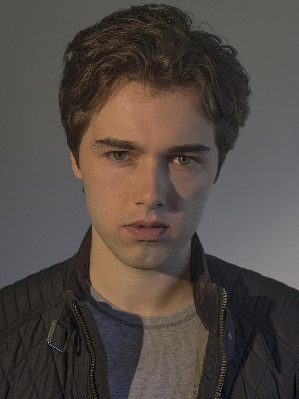 Alex Ferris image