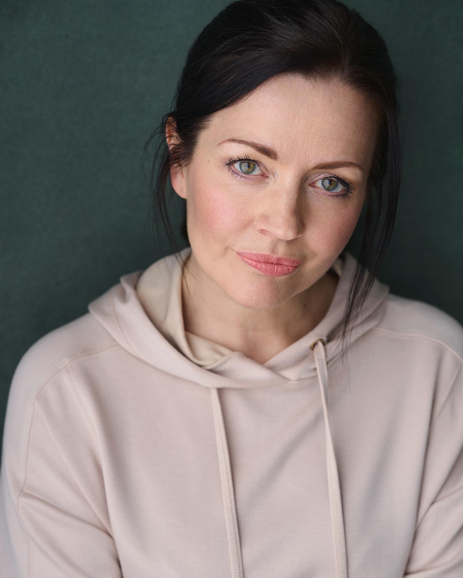 Natalie Hughes image