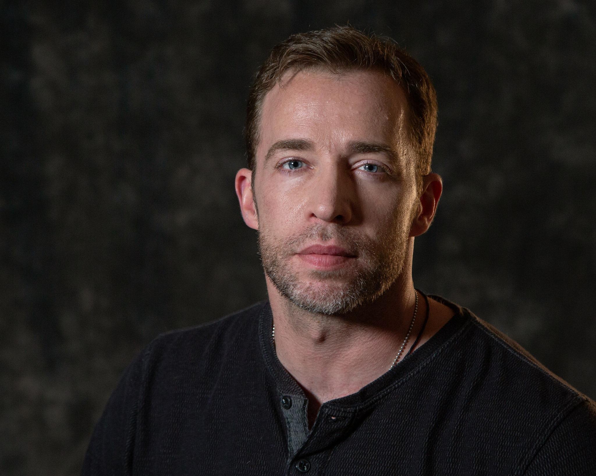 Jonathan Cook image
