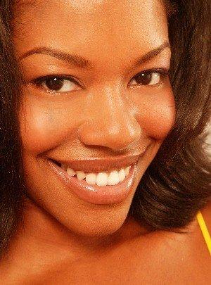Isis Harris image