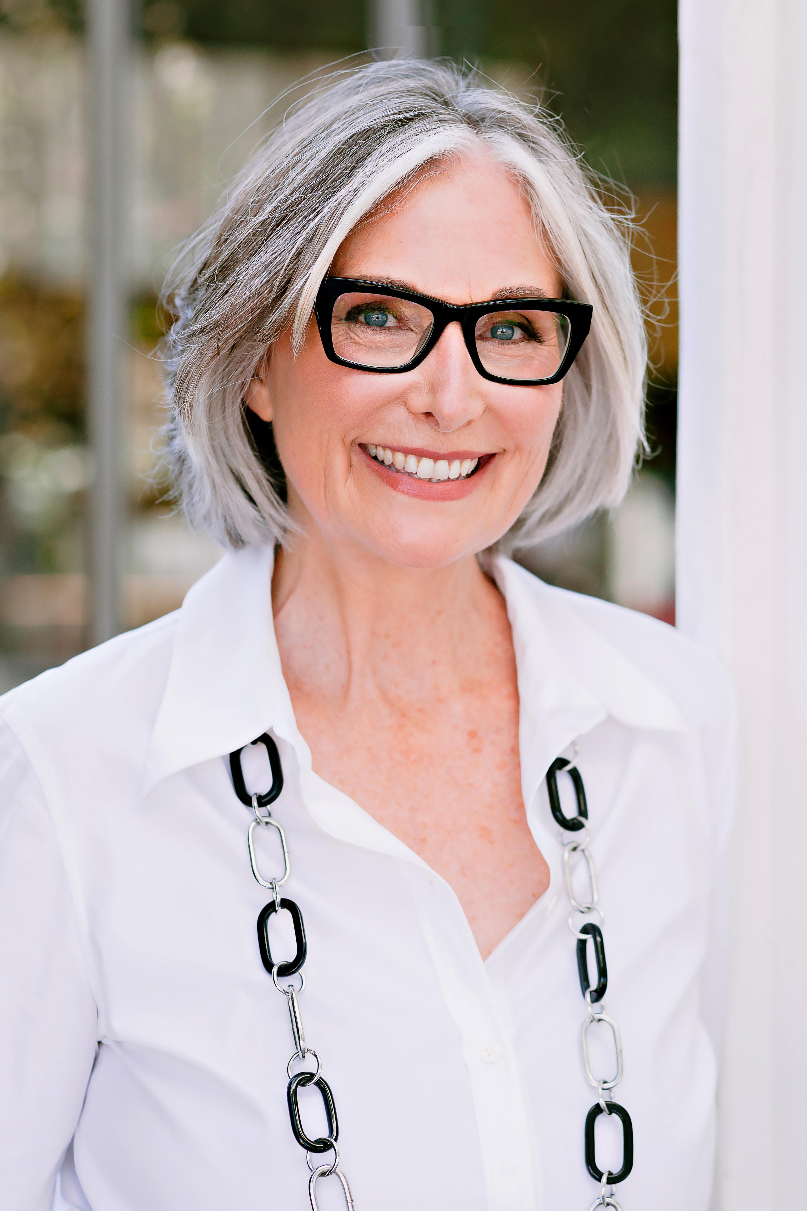 Mary Mackey image