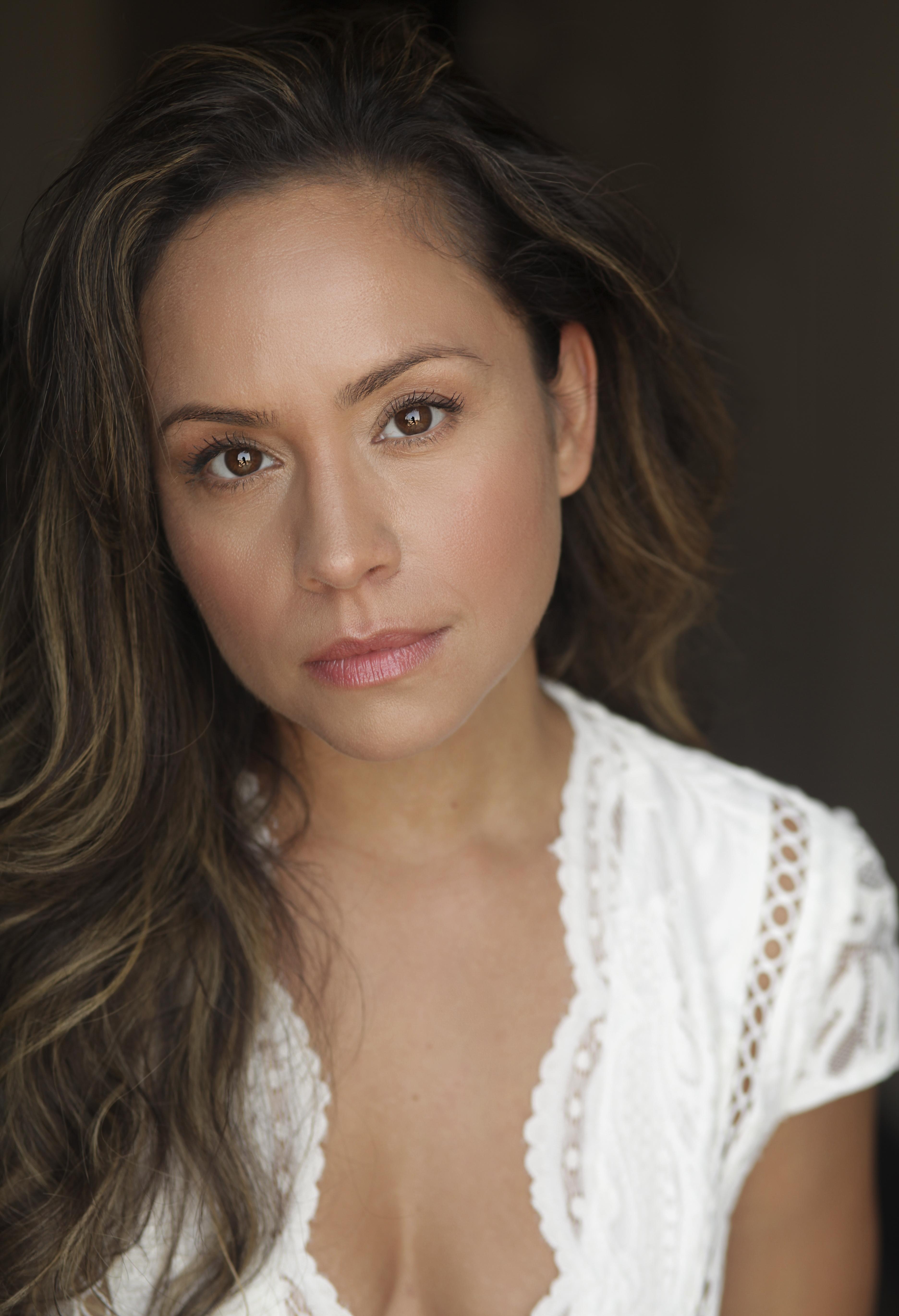 Rachel Cerda image