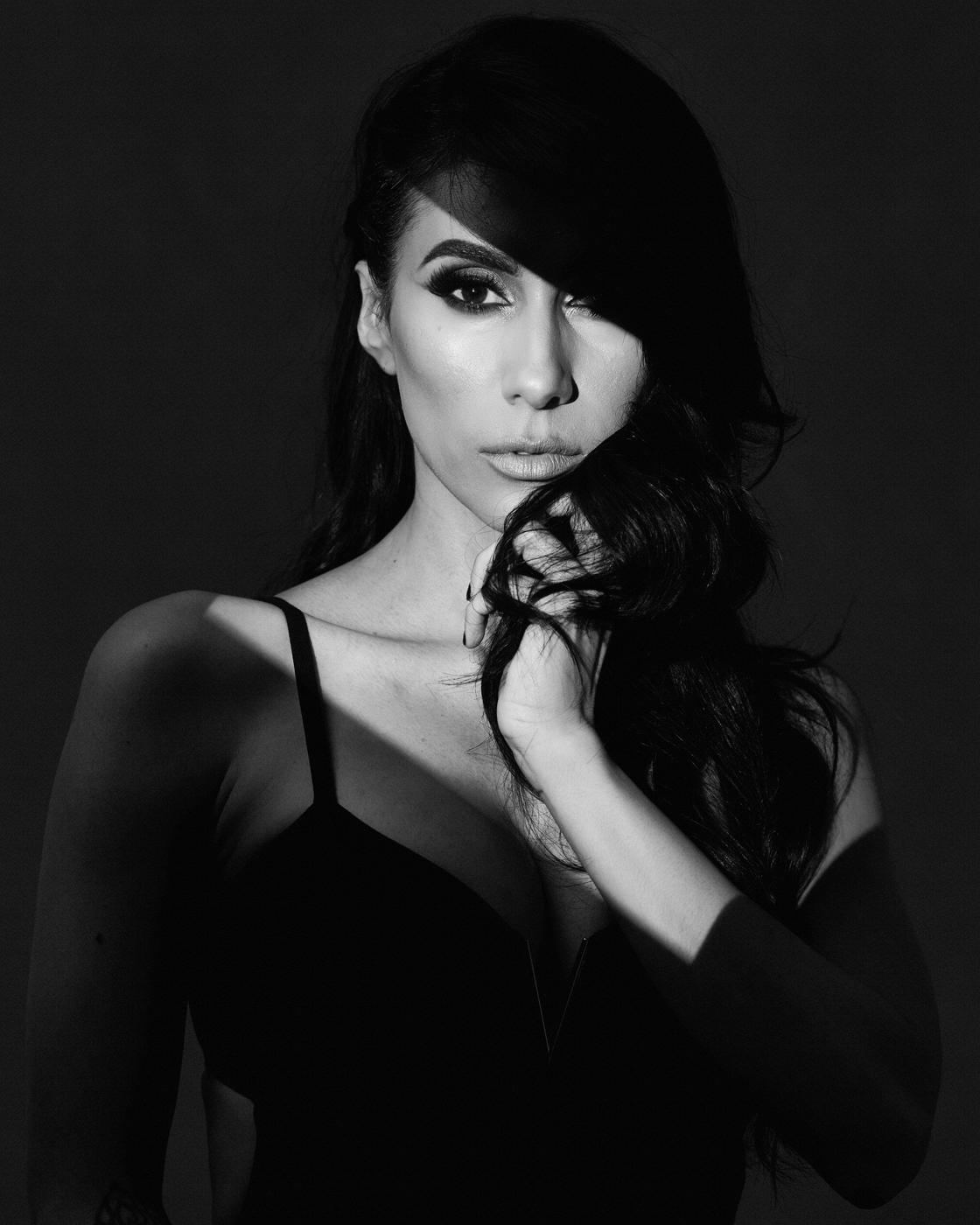 Cristina Valenzuela image