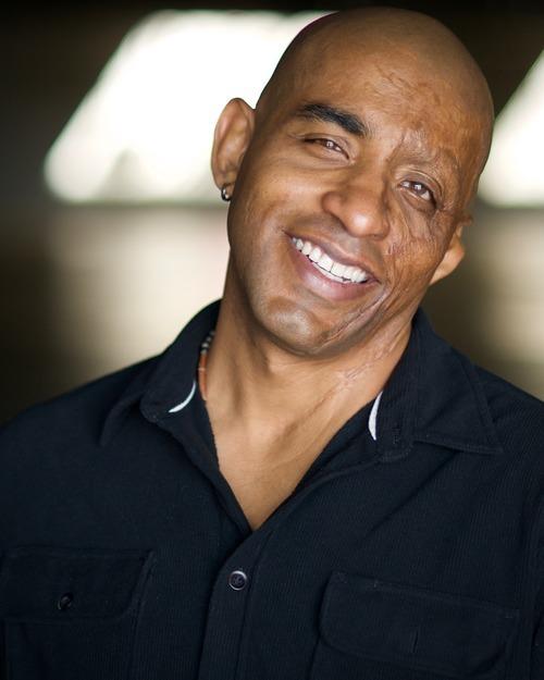 E.R. Ruiz image