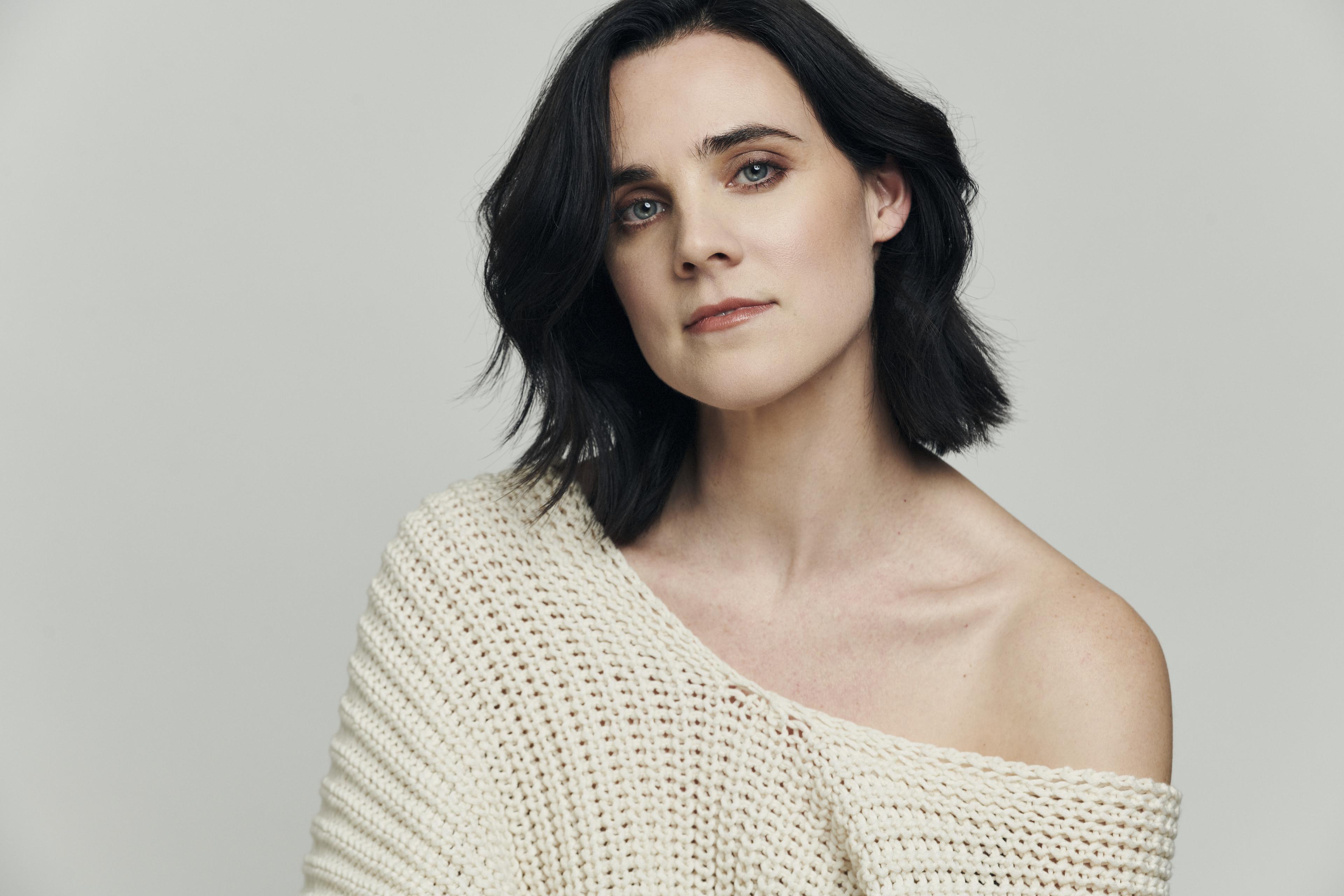 Mandy Evans image