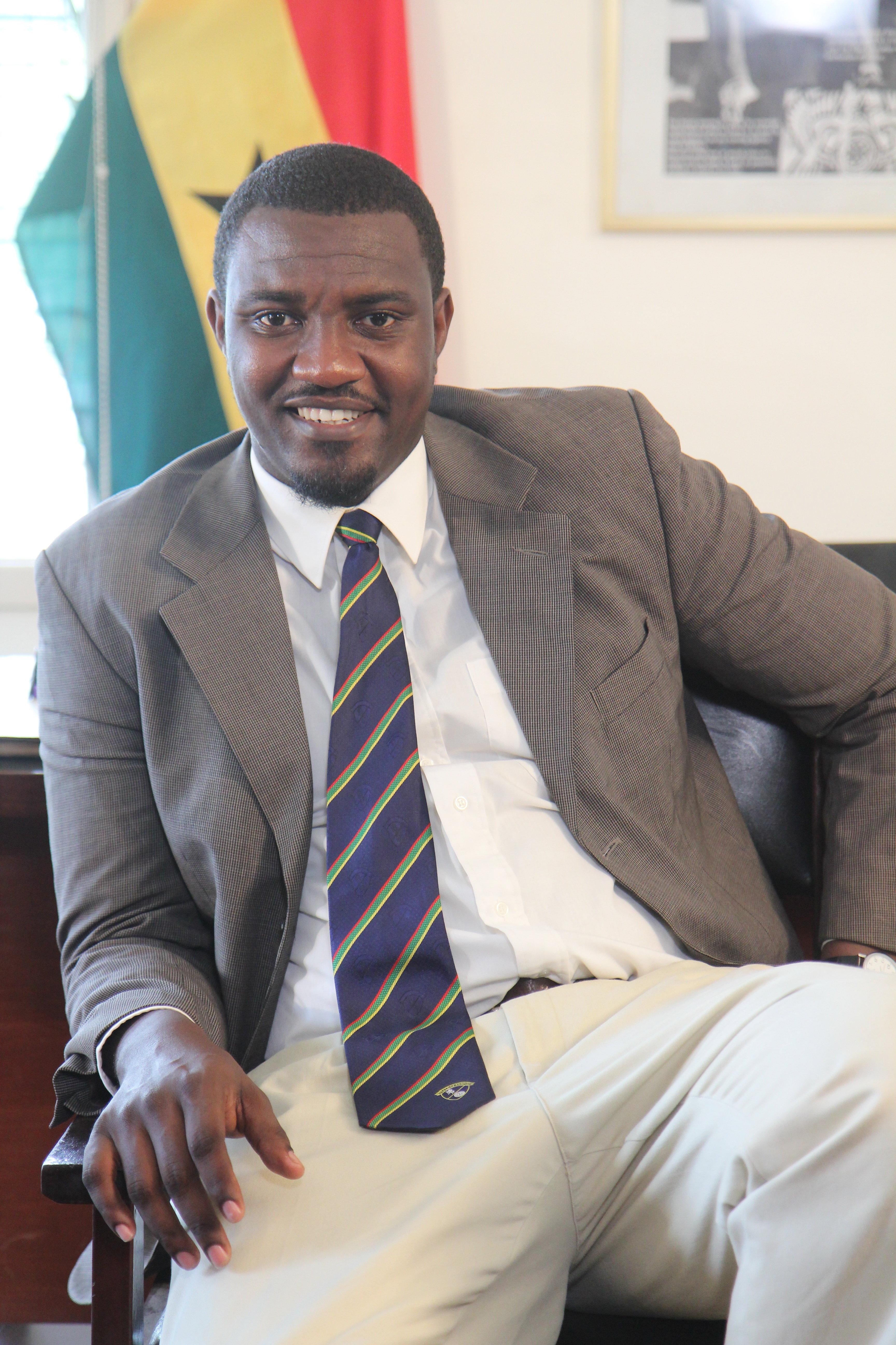 John Dumelo image