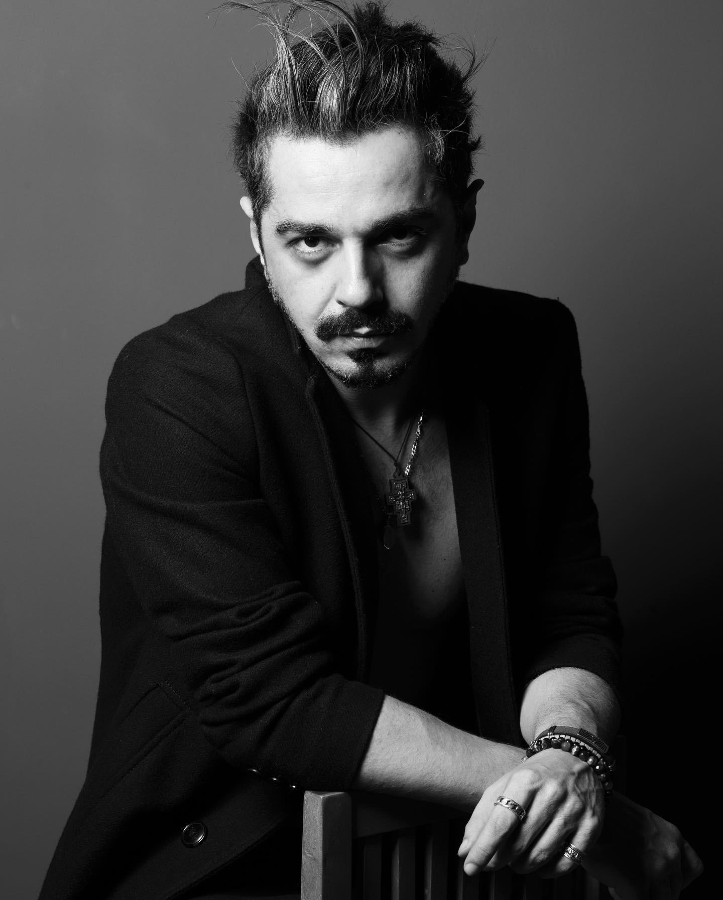 Amos Zaharia image
