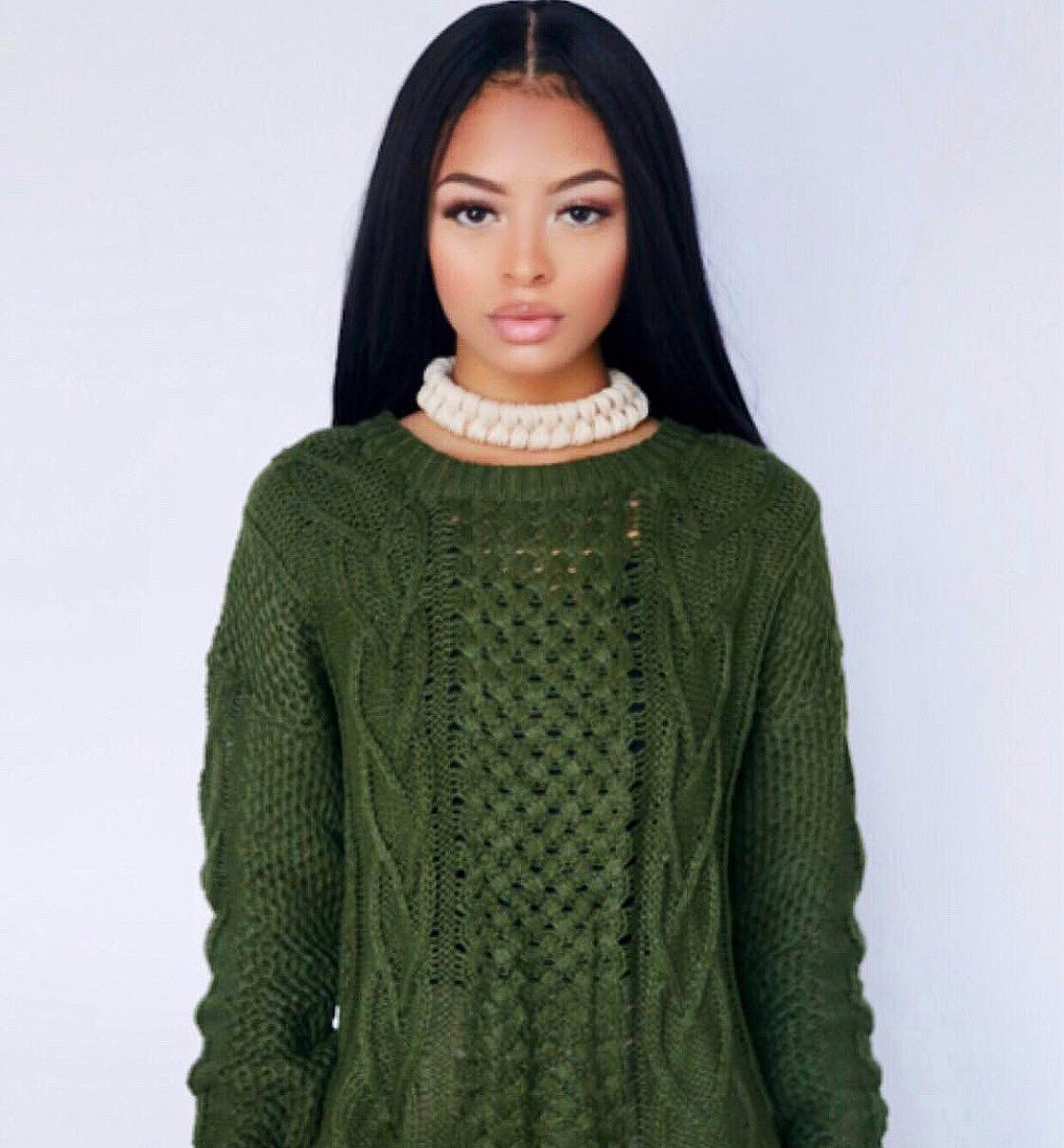 Chrissy Stokes image