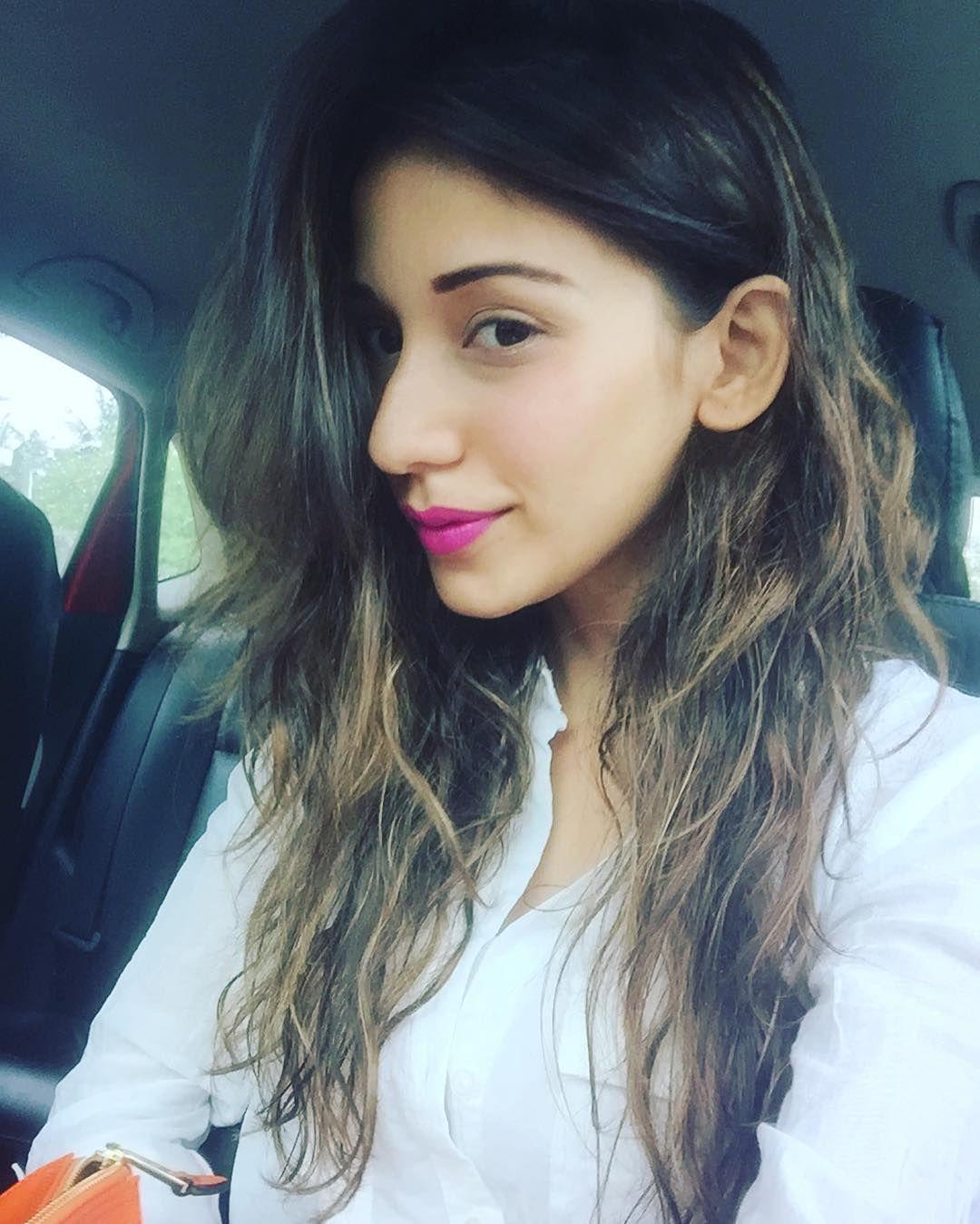 Heli Daruwala image