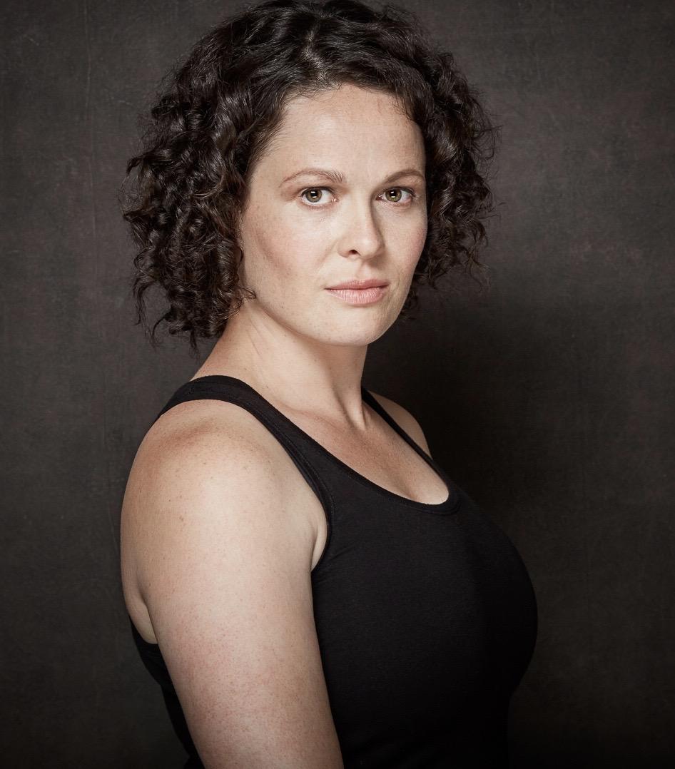 Claire Armstrong image