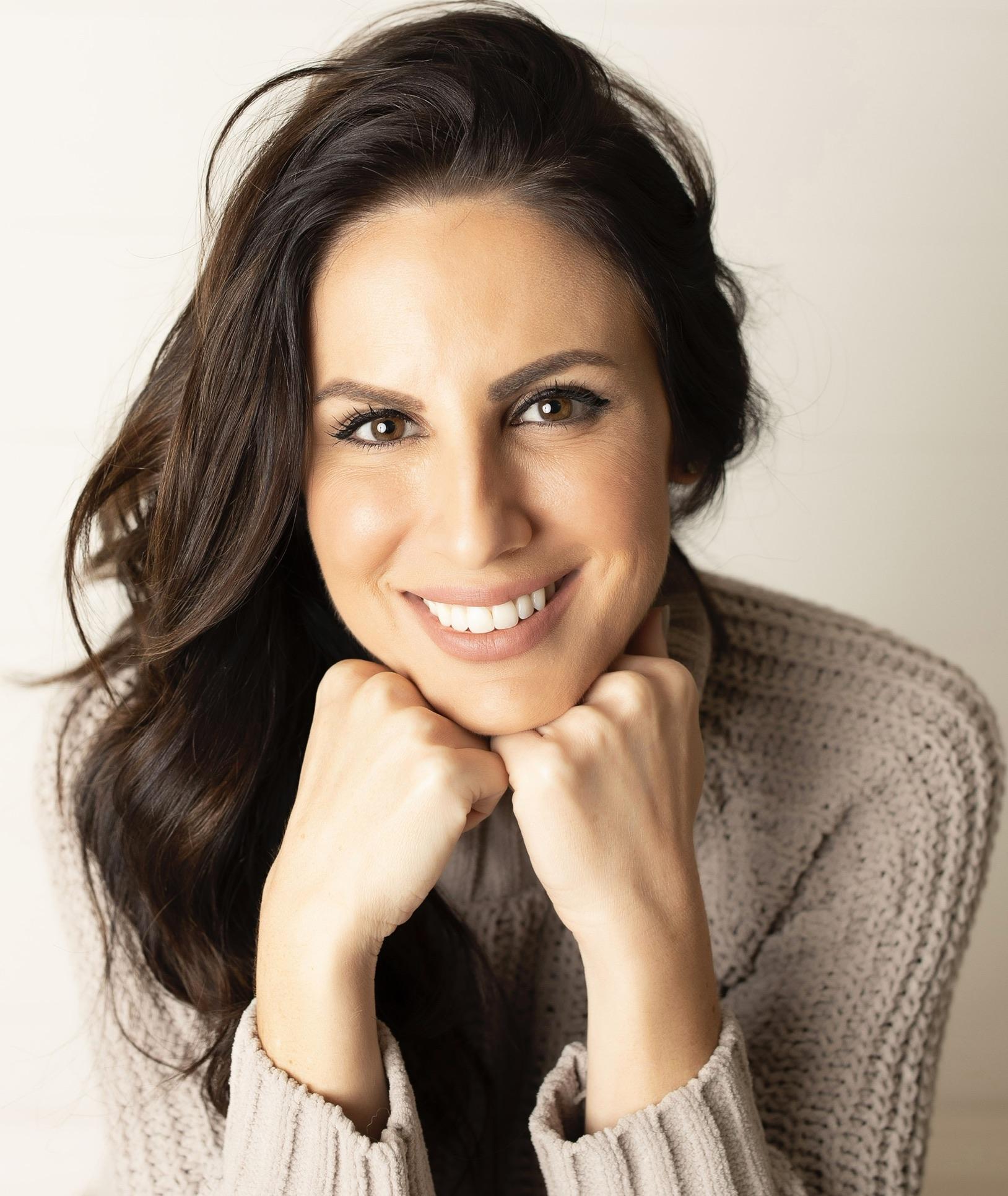 Elizabeth Caponigro image